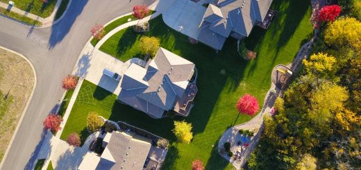 10 Tips for Choosing the Best Real Estate School