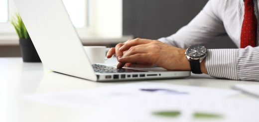 3 Best Finance Certifications to Compliment Your Career