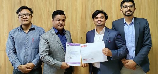 सम्झौताAgreement between Prabhu Pay and Laskar Foods, a chance to win a mobile by paying from Prabhu Pay